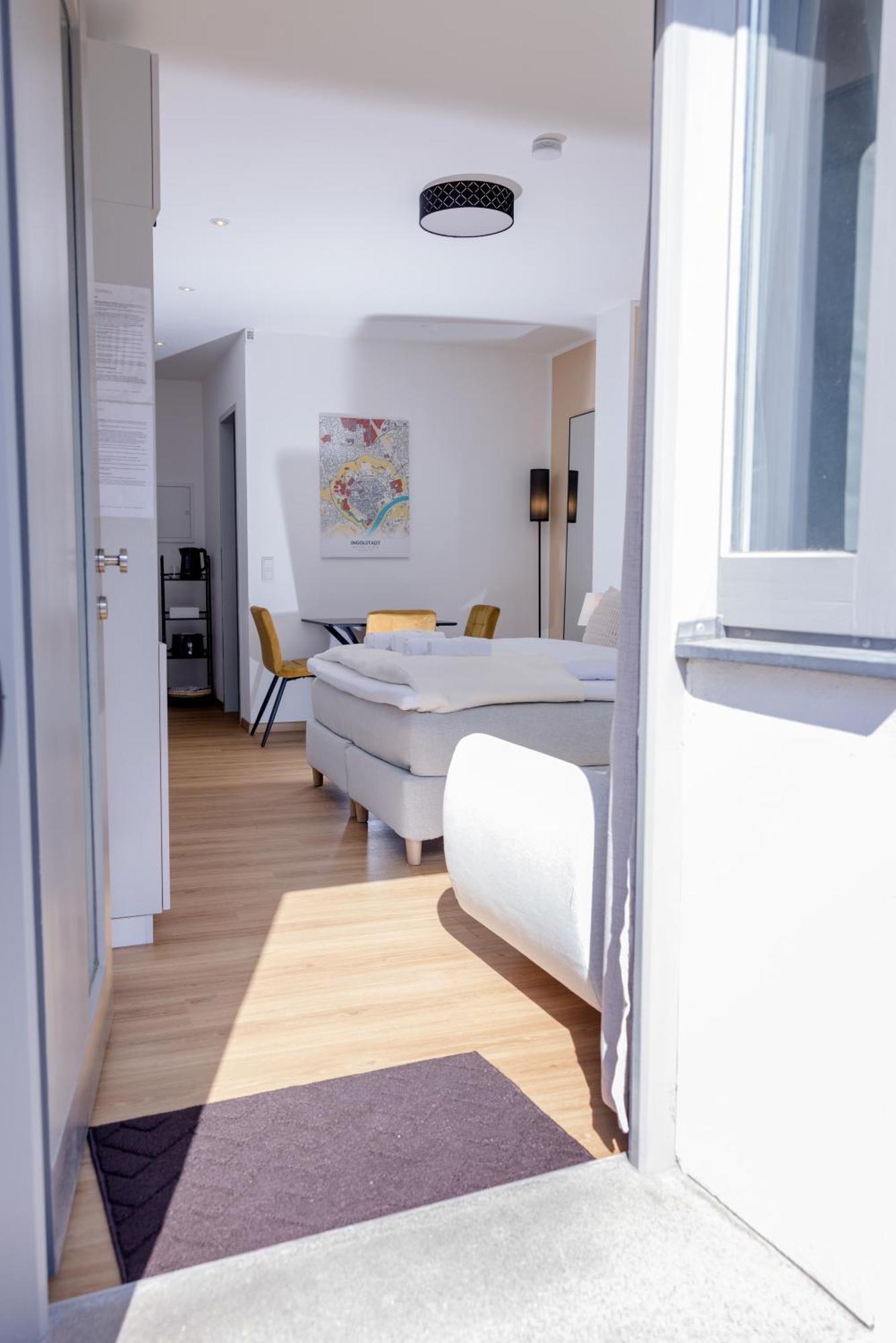 Lumen Homes - Altstadt-Studio Direkt Im Zentrum, Kueche, Netflix, Oeffentlicher Parkplatz Ums Eck อินโกลชตัดต์ ภายนอก รูปภาพ