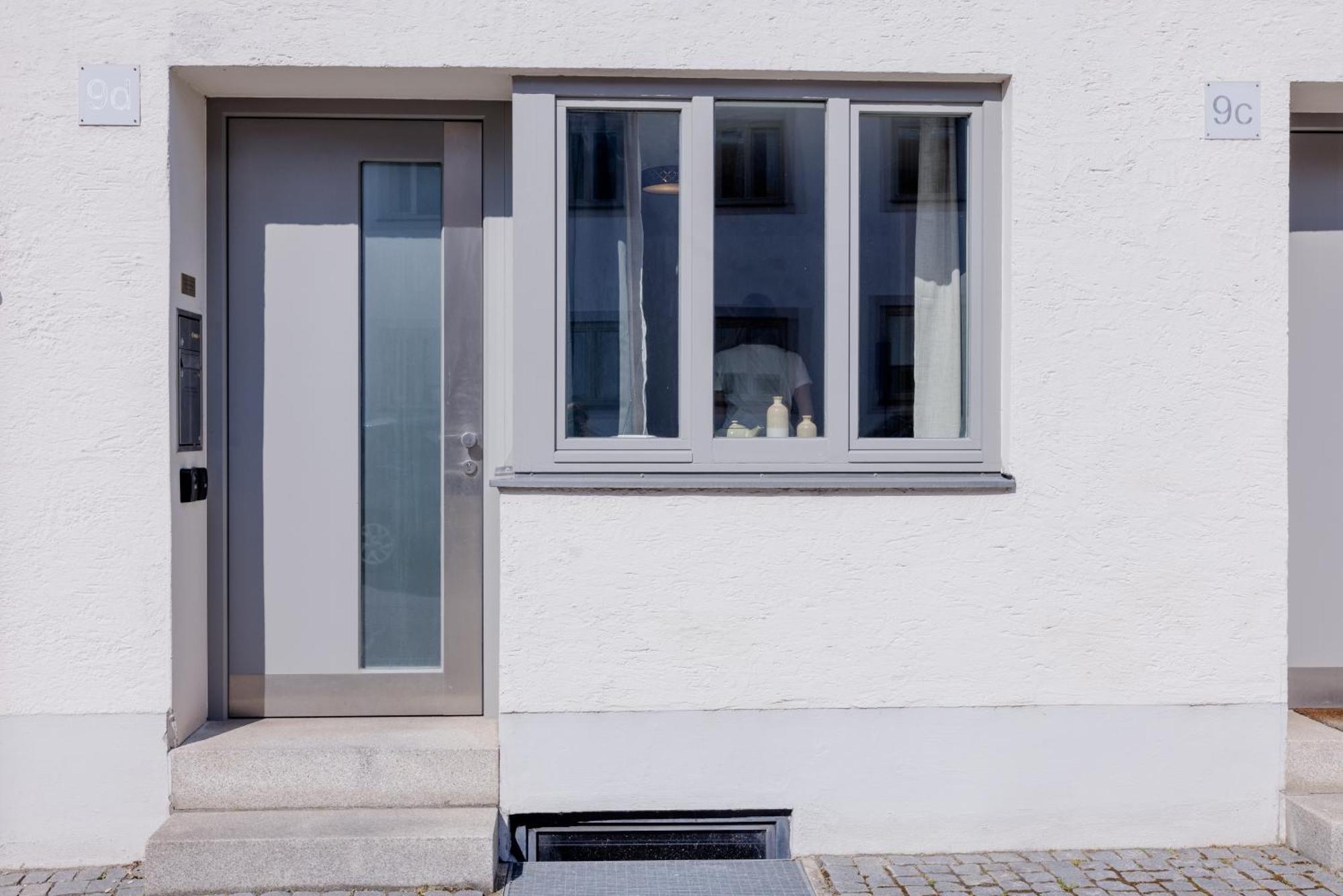 Lumen Homes - Altstadt-Studio Direkt Im Zentrum, Kueche, Netflix, Oeffentlicher Parkplatz Ums Eck อินโกลชตัดต์ ภายนอก รูปภาพ