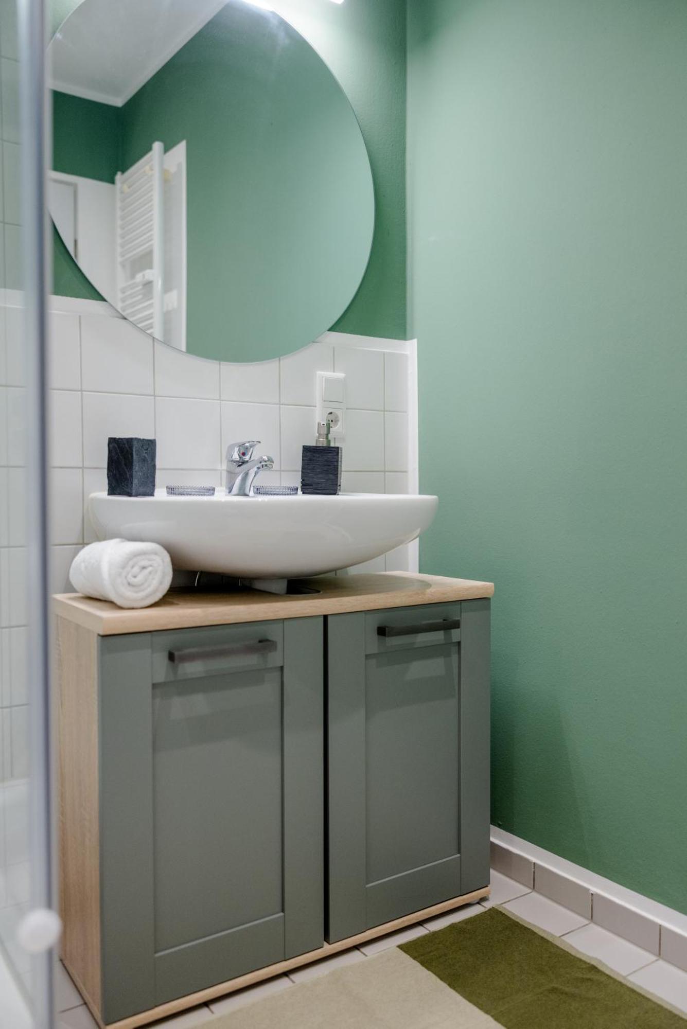 Lumen Homes - Altstadt-Studio Direkt Im Zentrum, Kueche, Netflix, Oeffentlicher Parkplatz Ums Eck อินโกลชตัดต์ ภายนอก รูปภาพ