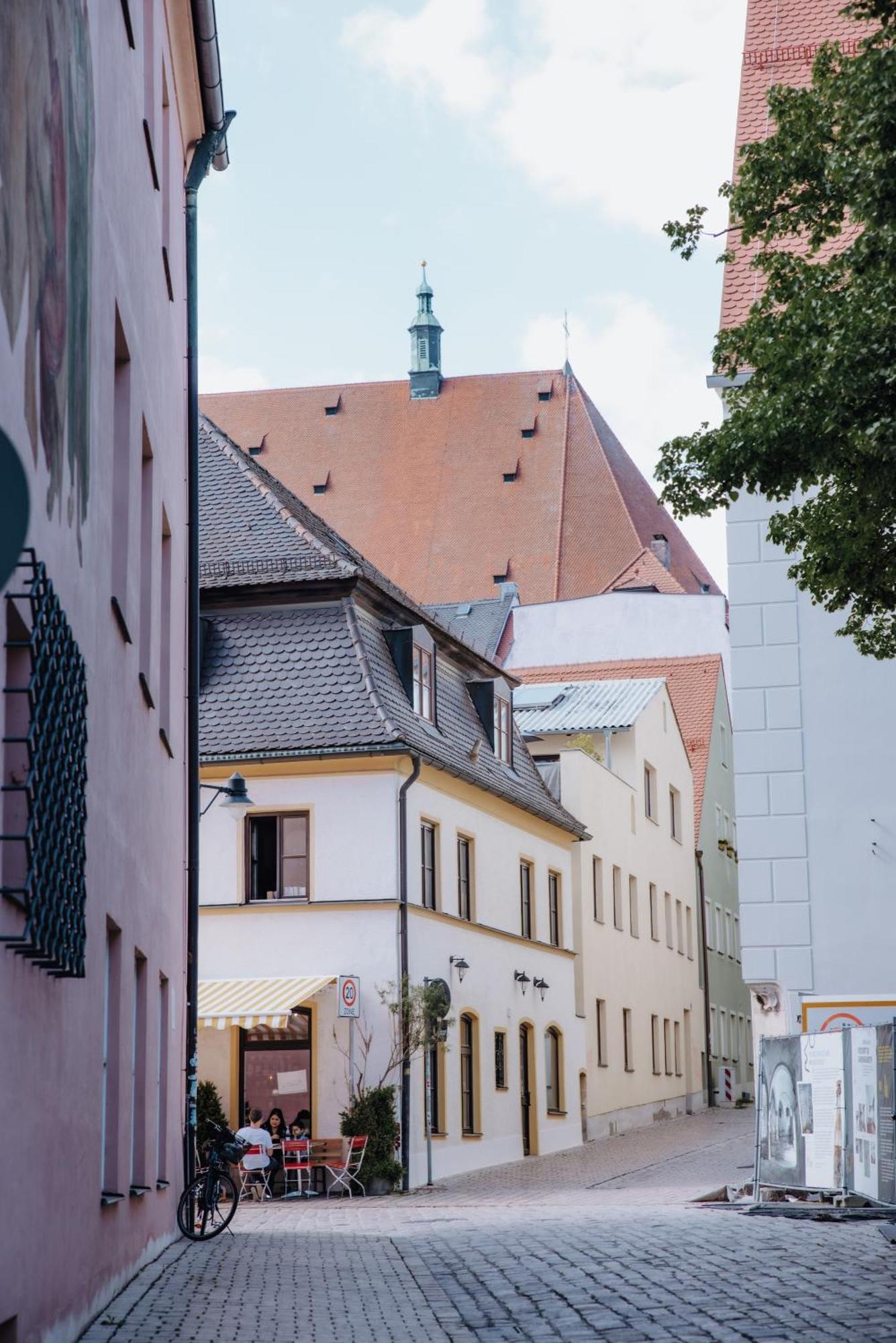 Lumen Homes - Altstadt-Studio Direkt Im Zentrum, Kueche, Netflix, Oeffentlicher Parkplatz Ums Eck อินโกลชตัดต์ ภายนอก รูปภาพ